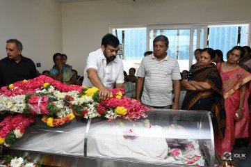 Celebs Pay Condolences to C Narayana Reddy